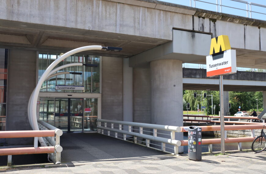 Verdacht pakketje bij metrostation Tussenwater blijkt ongevaarlijk